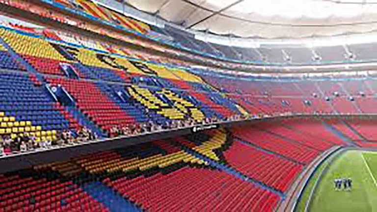 10 صور من ملعب مباراة الأهلي وبرشلونة