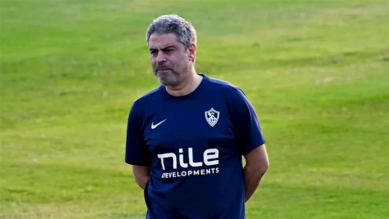 هل طلب المدير الرياضي المحتمل للزمالك رحيل معتمد جمال؟