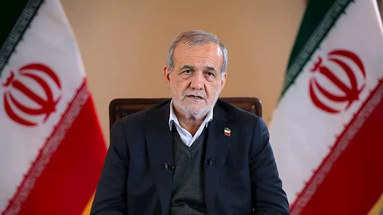 رئيس إيران يُهاجم أمريكا ويُشكك في جدوى الحوار